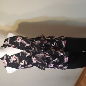 White House Black Market top